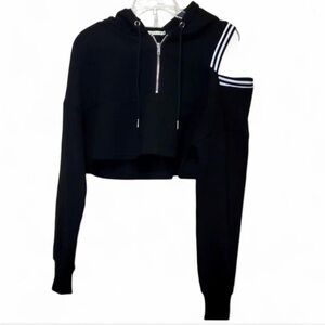 **NWT✨✨ LF’s Emma & Sam Black Hoodie